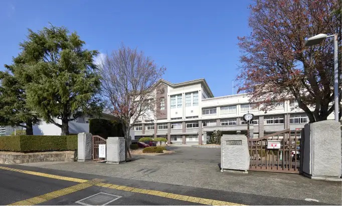 松山東高等学校