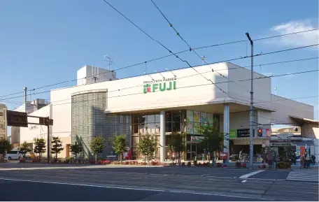 フジ道後店