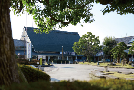 「橿原神宮前」駅