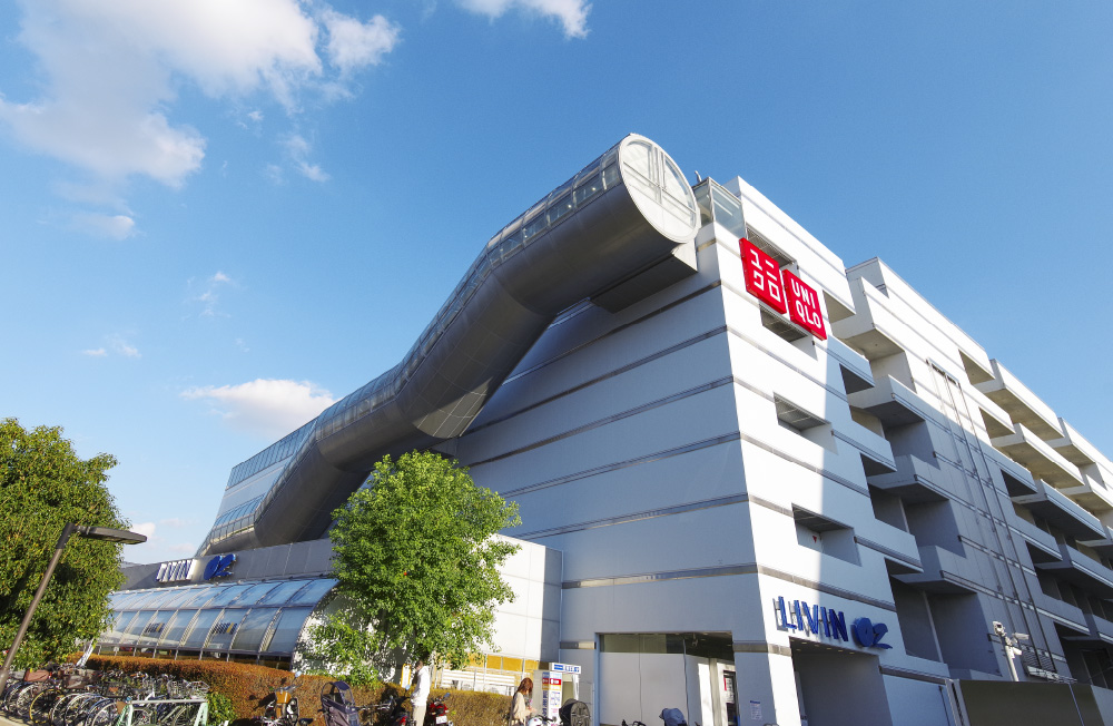 リヴィンオズ大泉店