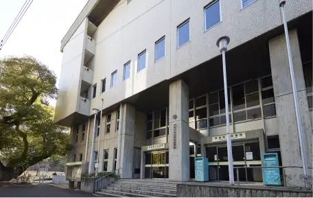 愛媛県立図書館