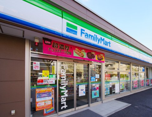 ファミリーマート大泉学園橋店