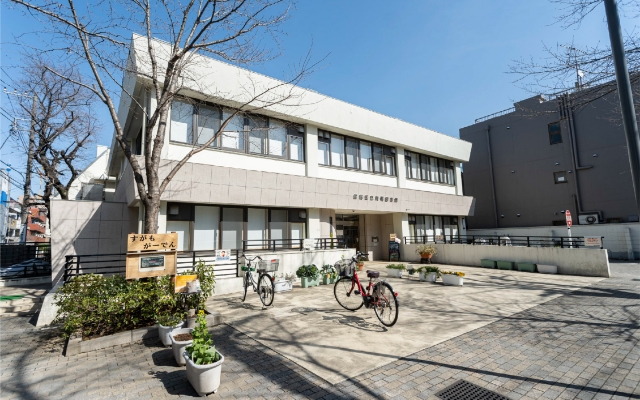 巣鴨図書館