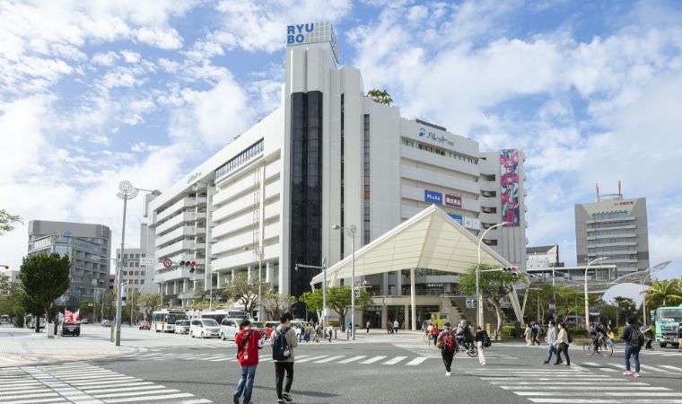 パレットくもじ前スクランブル交差点