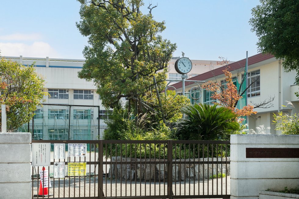 第六中学校