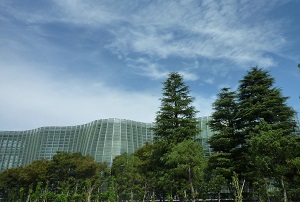 国立新美術館