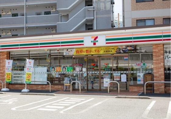 セブンイレブン　八幡西本町4丁目店