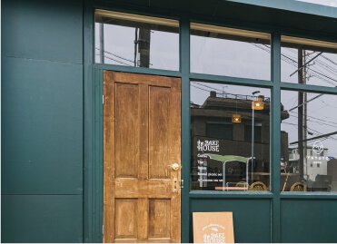 the BAKE HOUSE 庄内緑地店