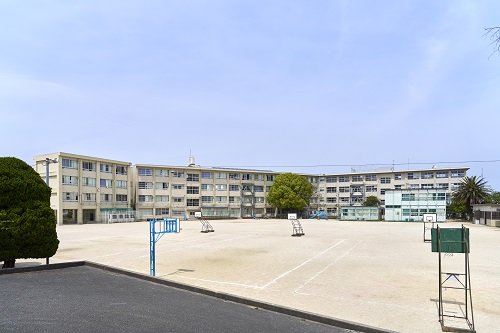 室見小学校