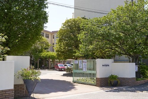 高取中学校
