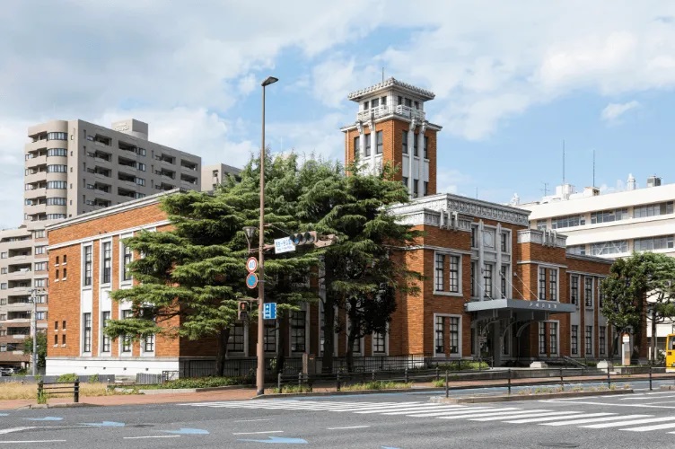 北九州市立戸畑図書館
