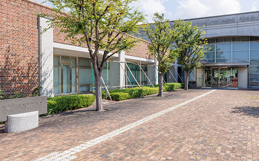 熊取図書館