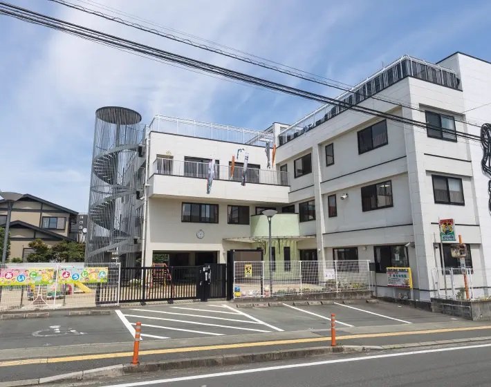 慈愛園愛光幼児園