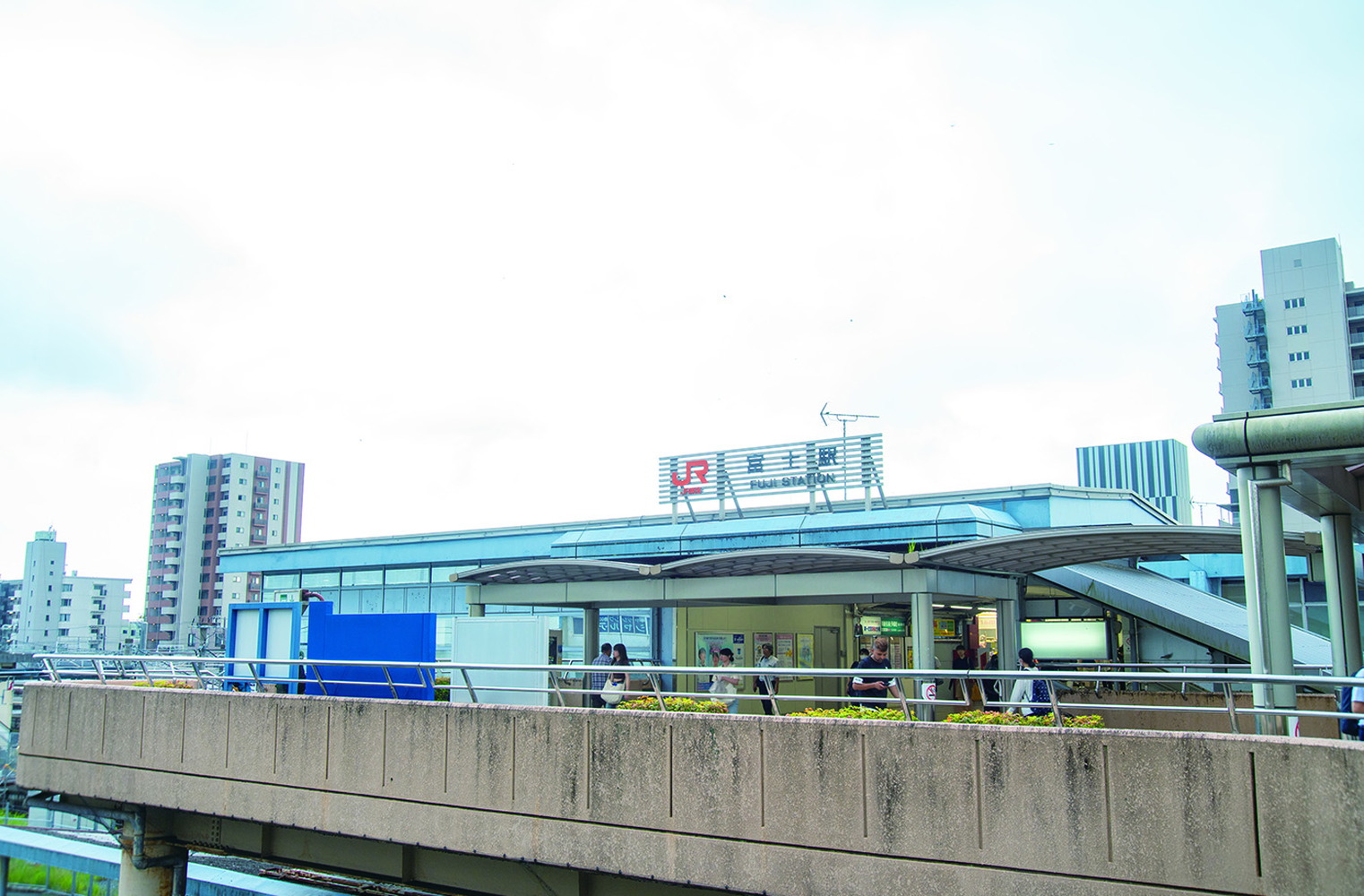 JR「富士」駅