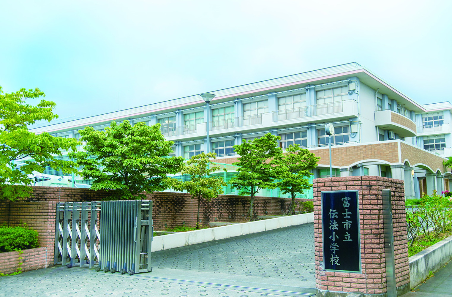 伝法小学校