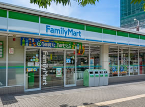 ファミリーマート みなとじま駅前店