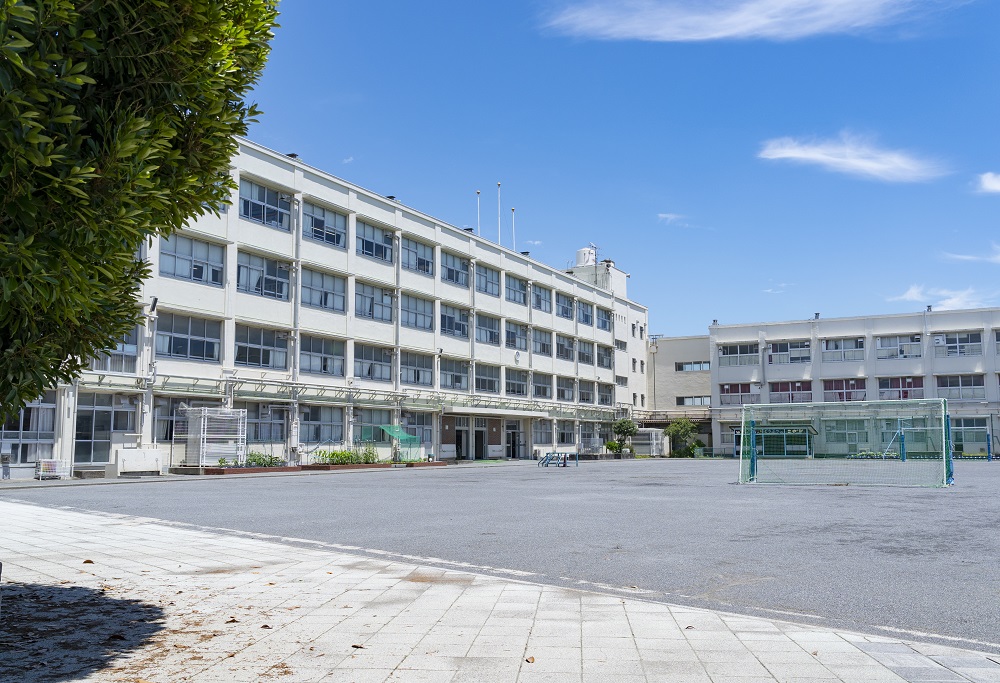 市立鴨居小学校
