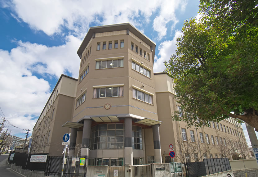 市立高羽小学校
