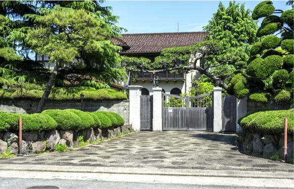 松山大学温山記念会館