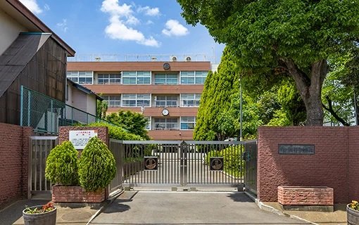 川口市立領家中学校