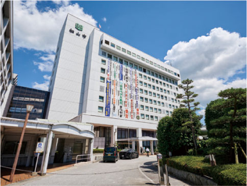 松山市役所