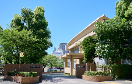 福岡市立堅粕小学校