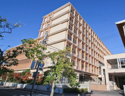 岡山市立岡山後楽館中学校・高等学校