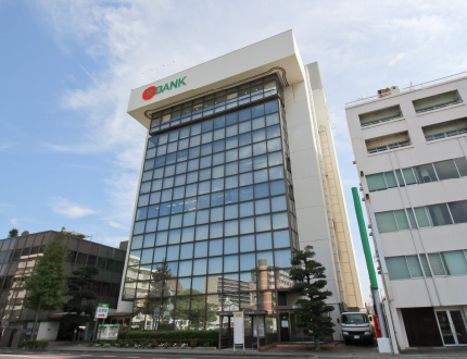 トマト銀行 本店