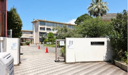 姪浜小学校