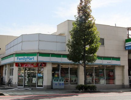 ファミリーマート岡山番町店