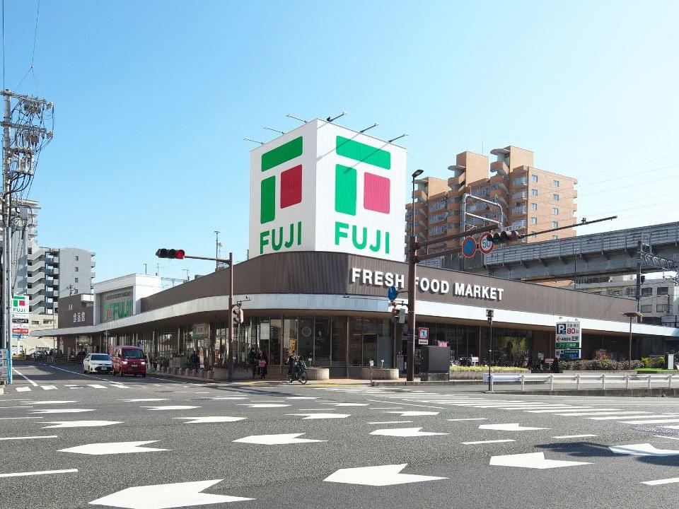フジ三篠店