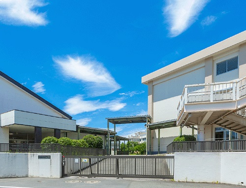 久地小学校