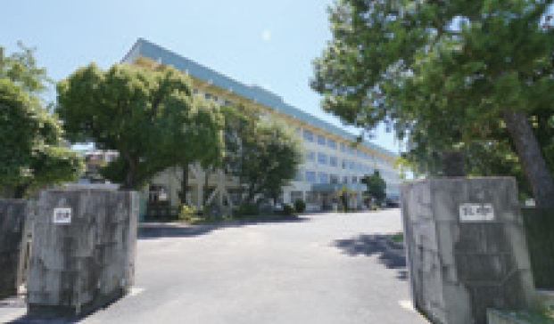 市立北中学校