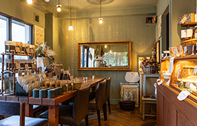 SALON DE THE Le Roux/カフェ