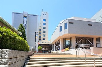 調布市役所