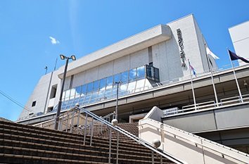 グリーンホール