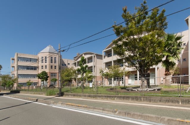 徳島市立徳島中学校