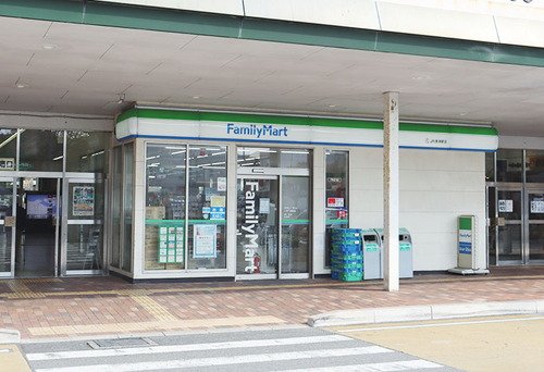 ファミリーマートJR唐津駅店