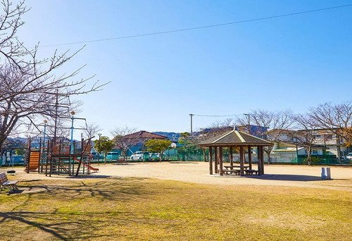 西新興町児童公園