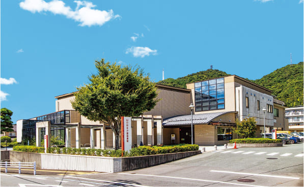 山口市立小郡図書館