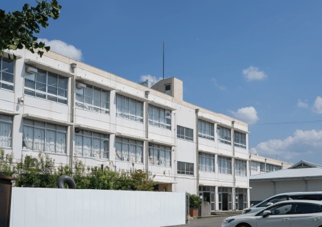 市立 東部中学校