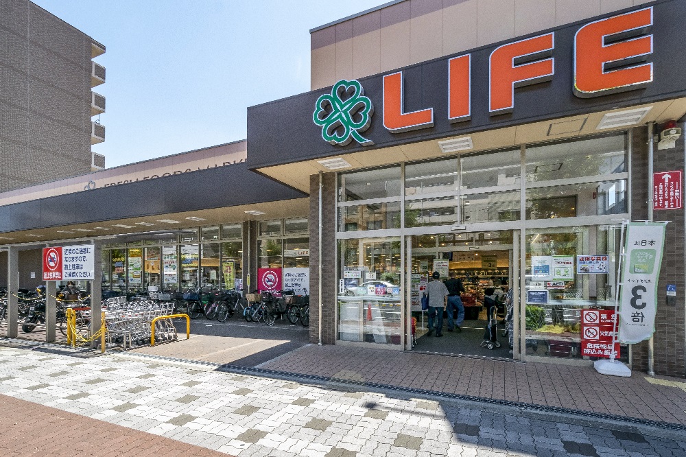 ライフ旭大宮店