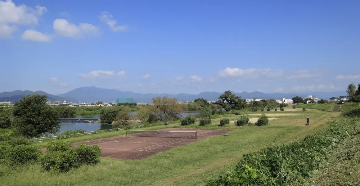 桂川（久世橋東詰公園）