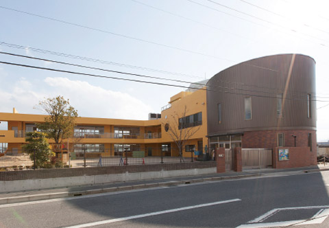 楽々園ルンビニ幼稚園