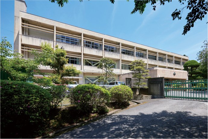 橿原市立 畝傍中学校