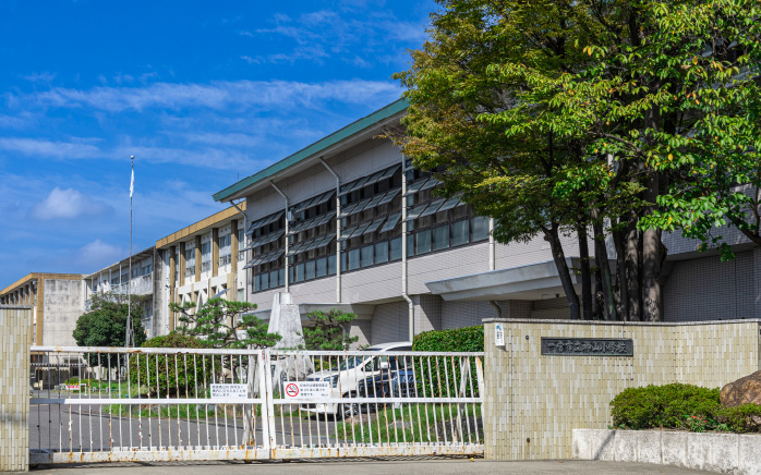 神山小学校