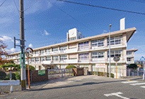 大利小学校