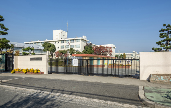 市立第三中学校