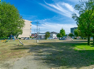 栄町児童公園