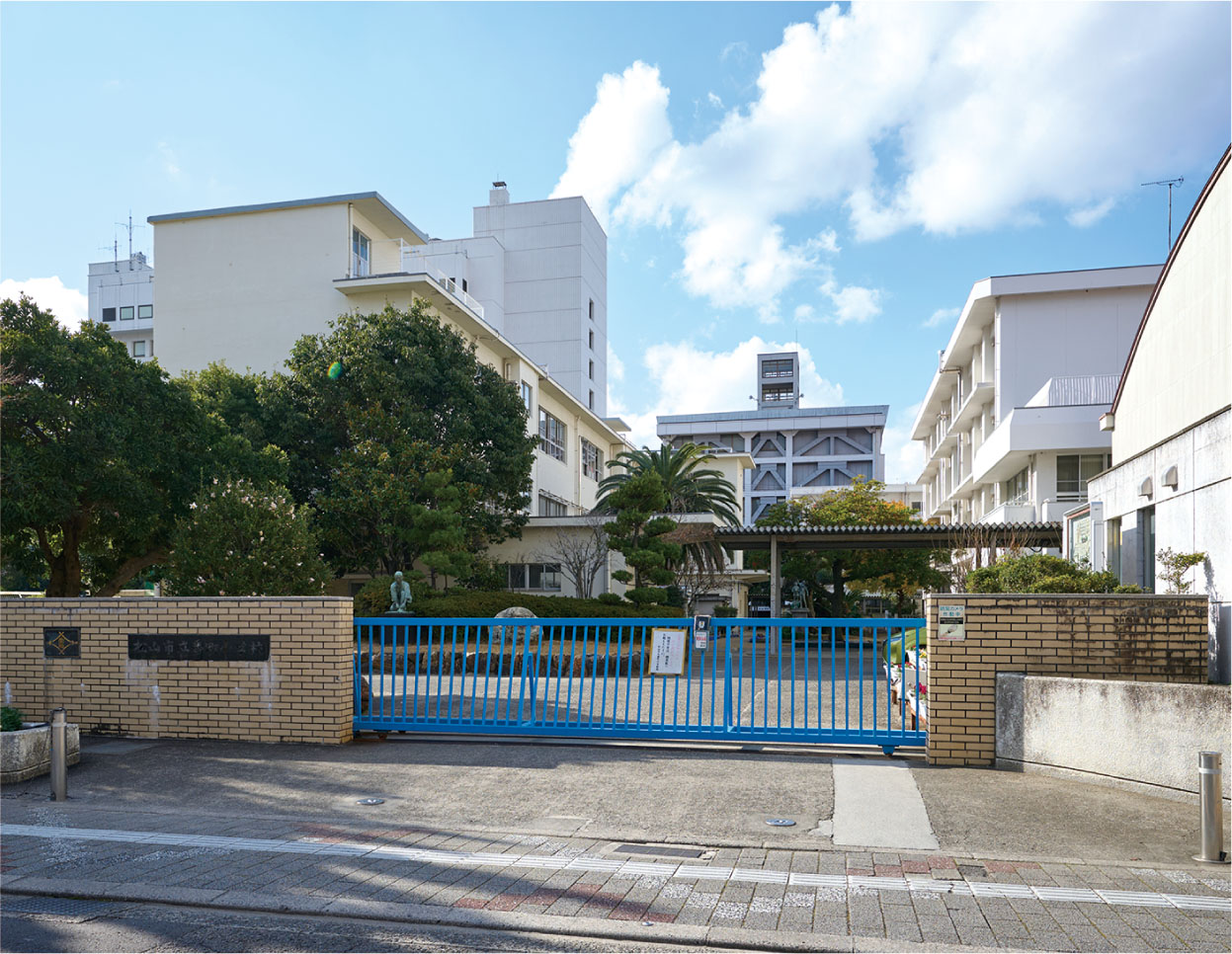 松山市立番町小学校